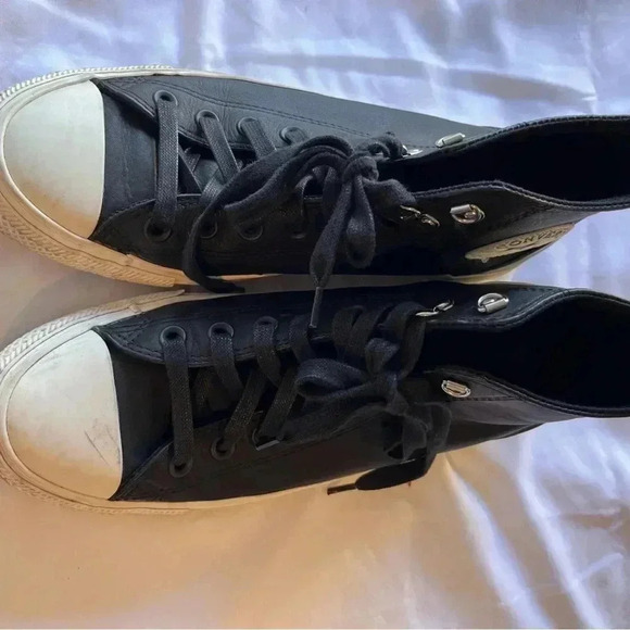 Leather Converse All Stars - Size 9.5 - Picture 2 of 5